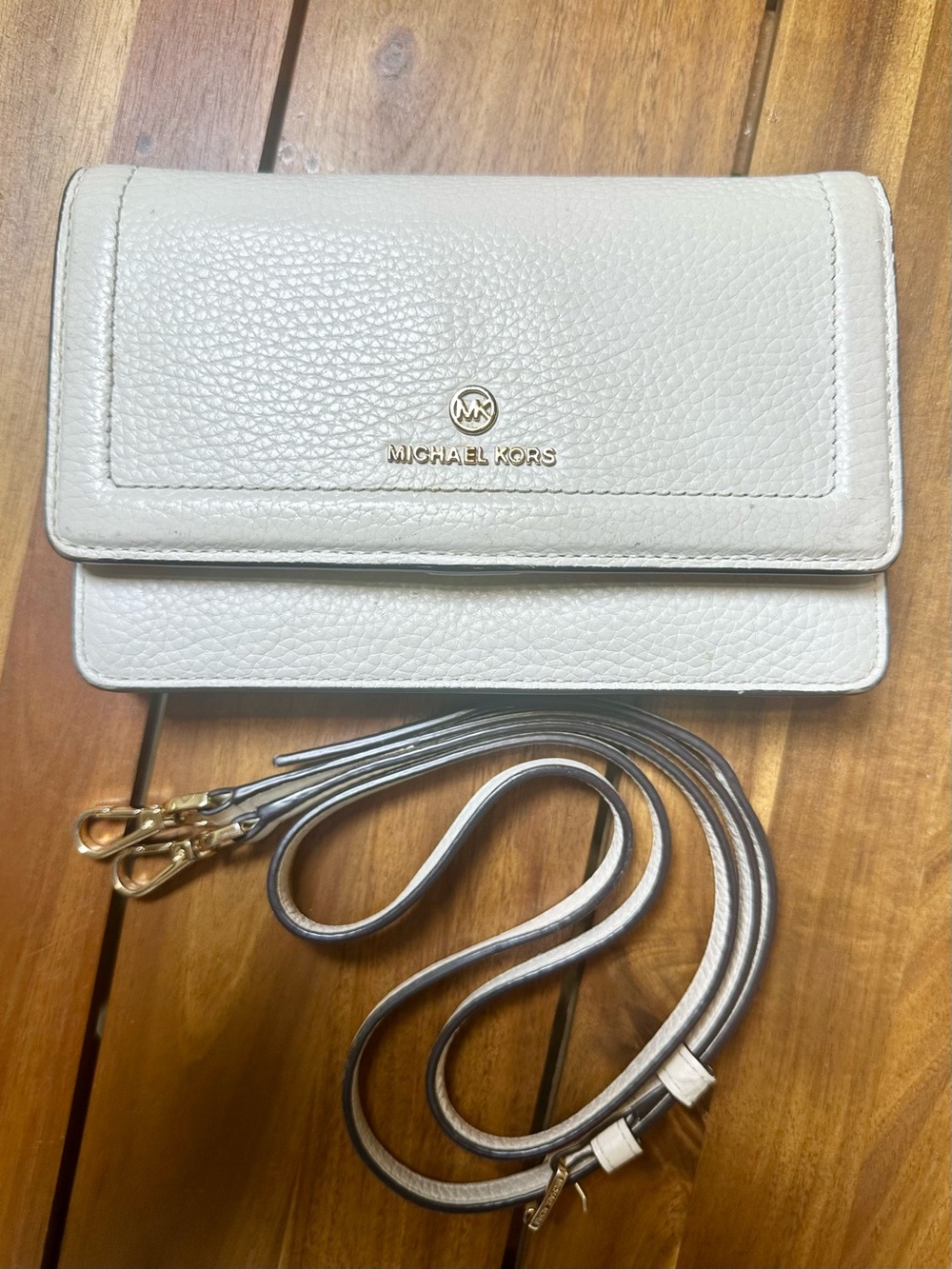Michael Kors Ivory Crossbody Wallet Bag